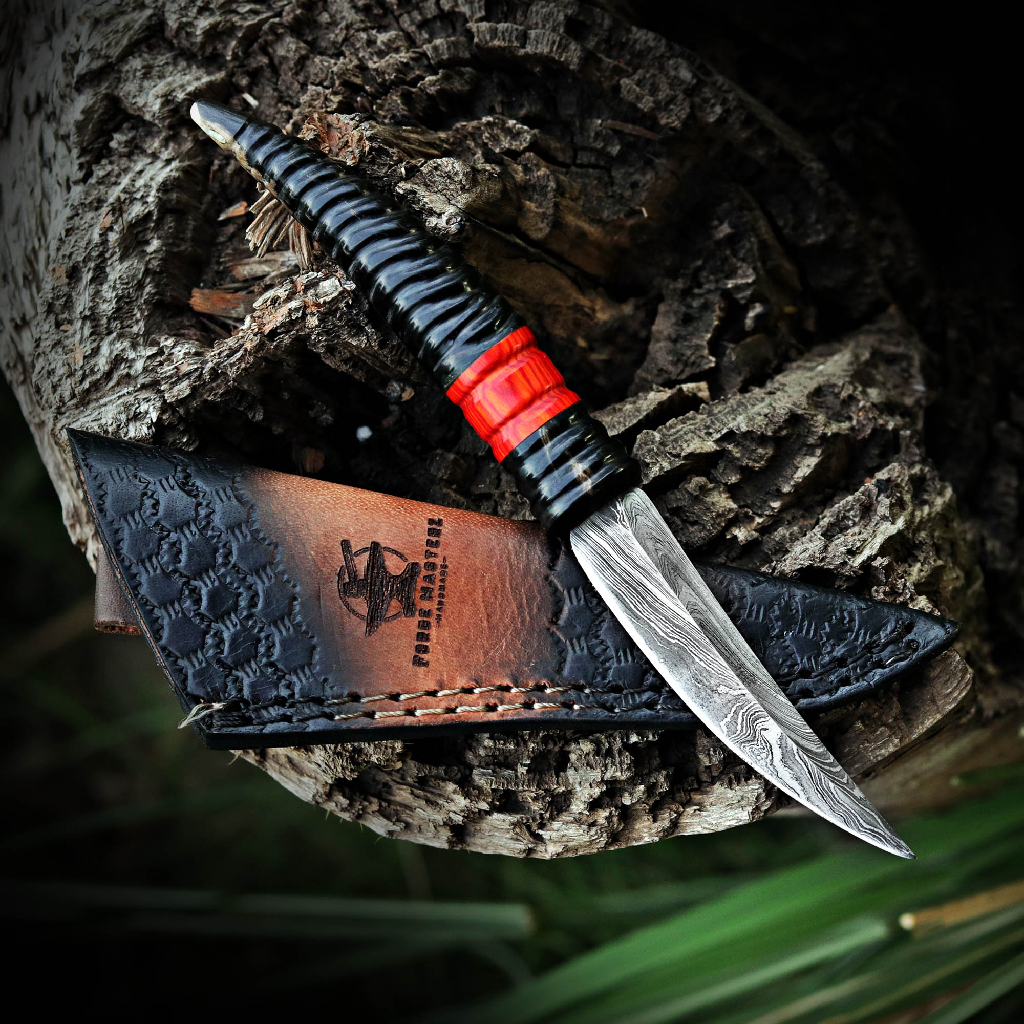 Handmade Black Horn Damascus Steel Skinner with Leather Cover