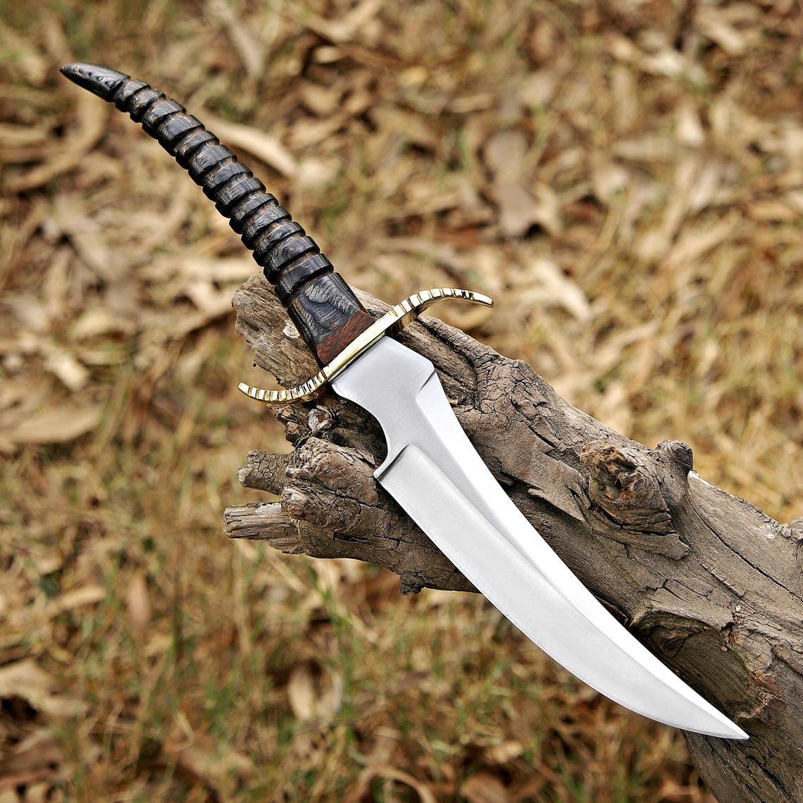 Handmade Beautiful Skinner Knife with Deer Shape Horn Handle - Perfect Gift on Christmas & New Year for Him